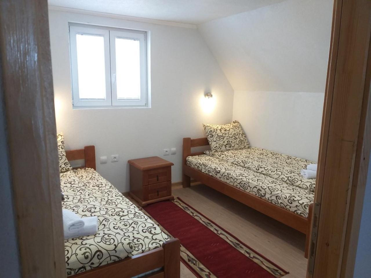Country house Domacinstvo Krstajic - Rural *