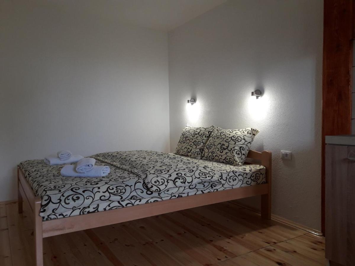 Country house Domacinstvo Krstajic - Rural *
